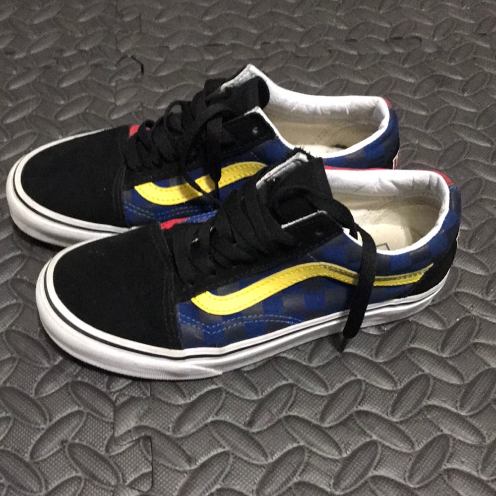 Vans checkered men’s five women’s 6.5